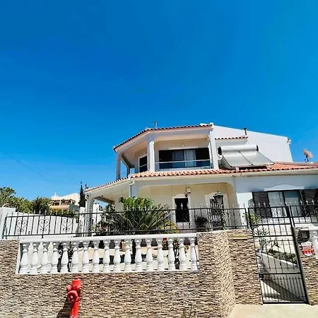 Charming 5 Bed Private - Картейра