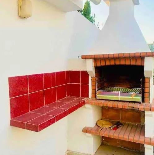 Charming 5 Bed Private -