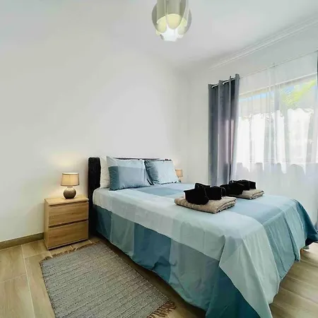 Charming 5 Bed Private - 别墅 *