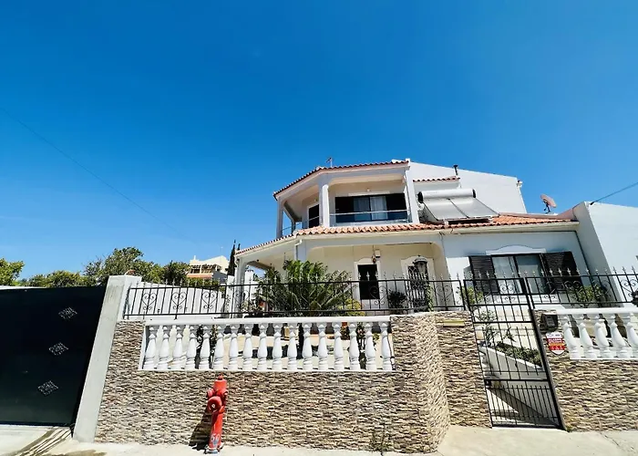 Charming 5 Bed Private - 쿼테이라