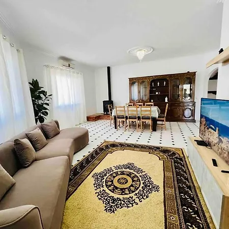 Charming 5 Bed Private - Villa Quarteira